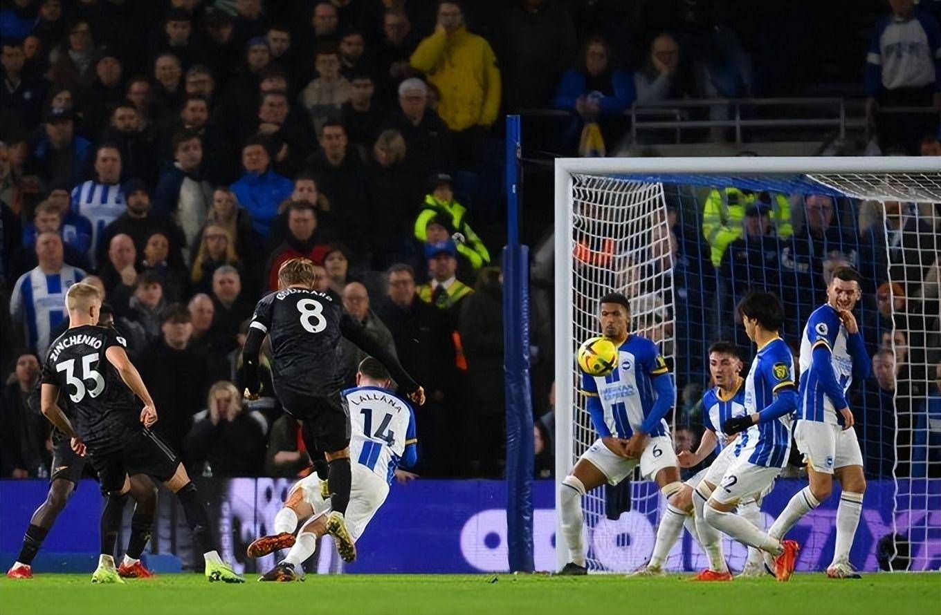 荷兰逆转切尔西,厄德高三分雨点燃全场 荷兰逆转切尔西,厄德高三分雨点燃全场